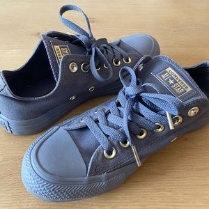 Converse Allstar Low Top - mauve with gold accents